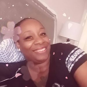 Meet your Posher, Dionne